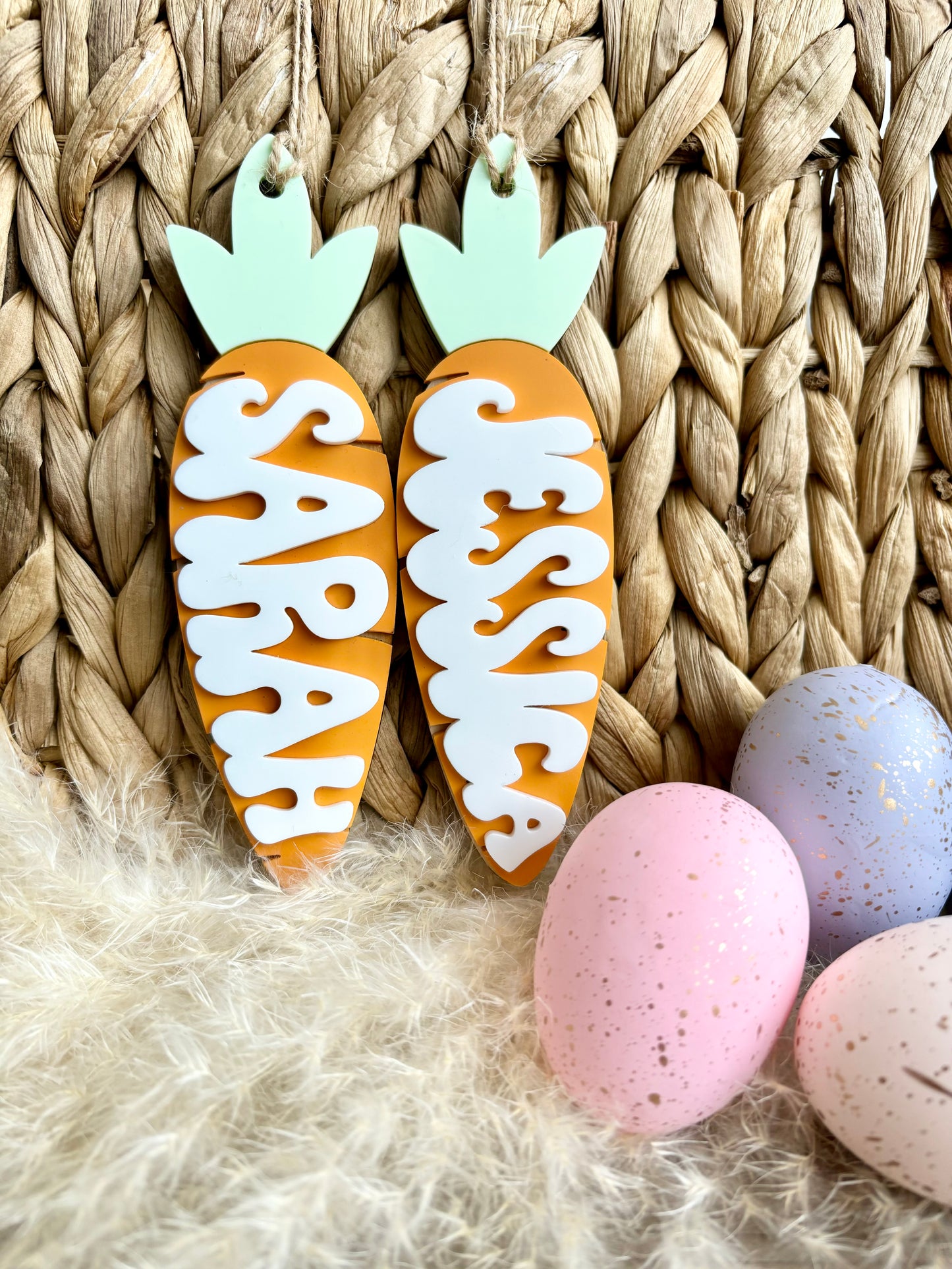 LAYERED CARROT EASTER TAG