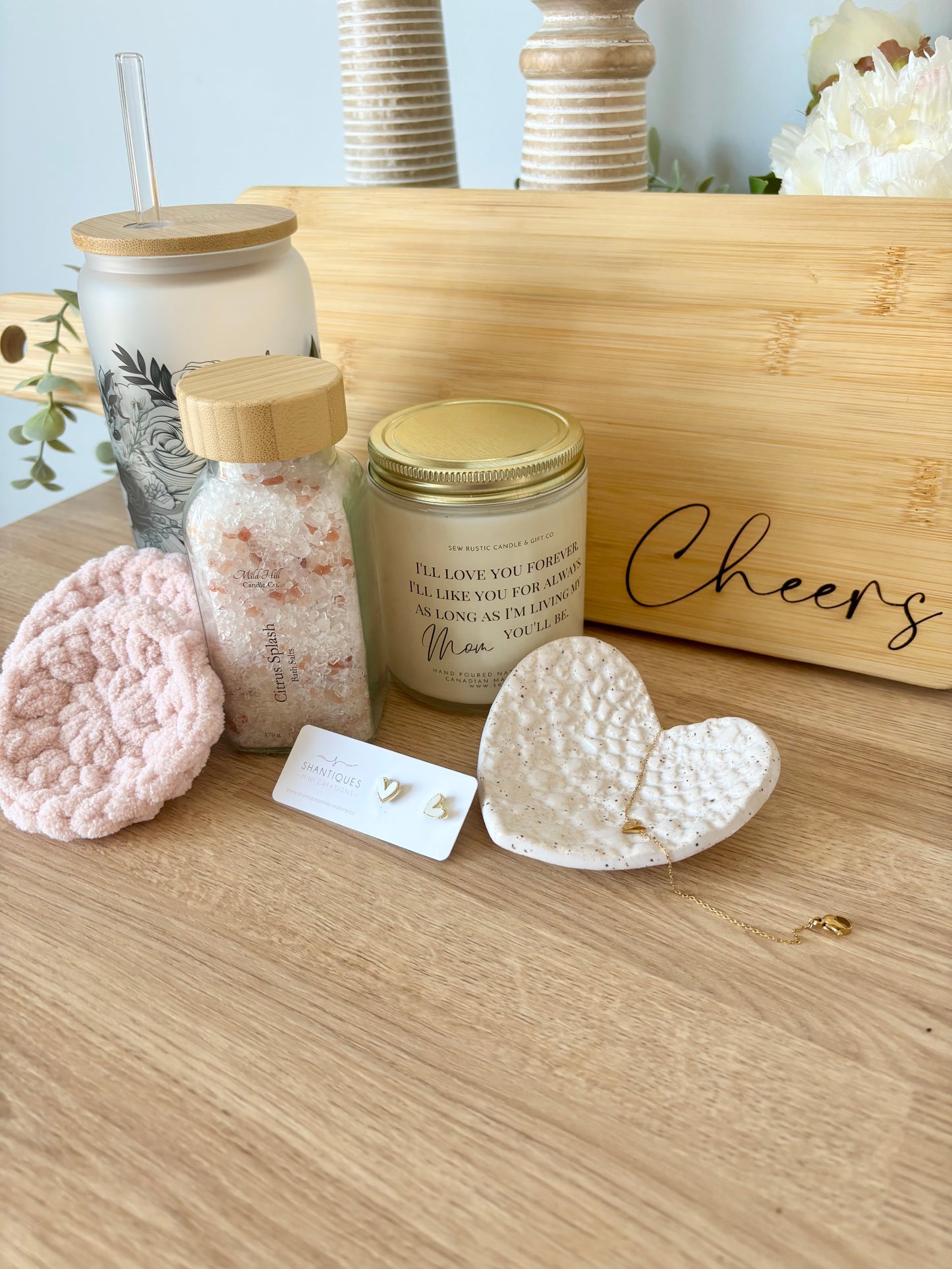 MOTHER’S DAY GIFT BOX