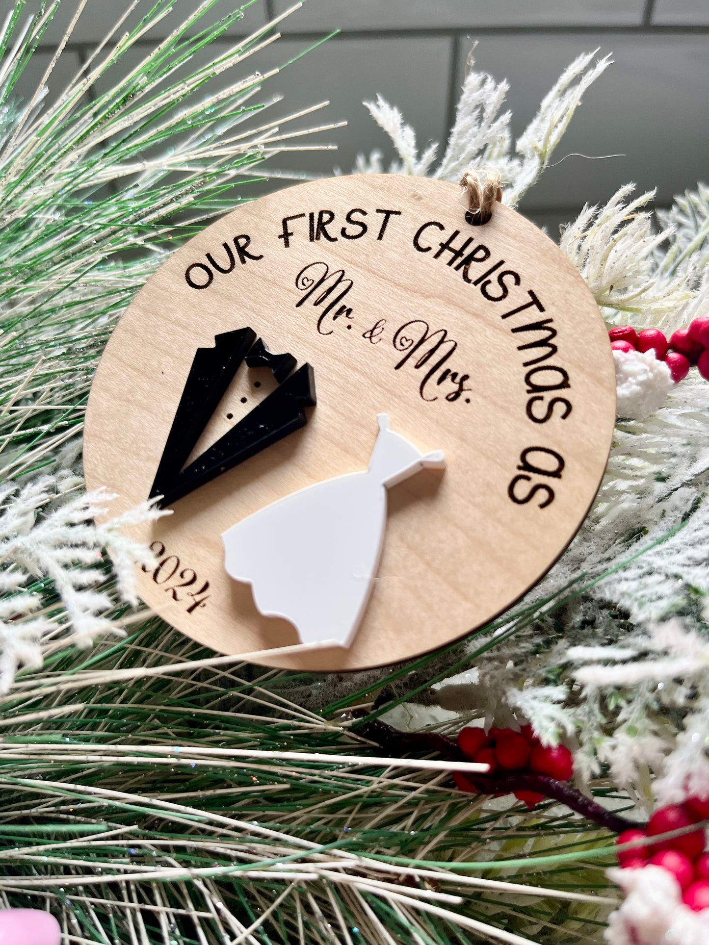 MR & MRS ORNAMENT
