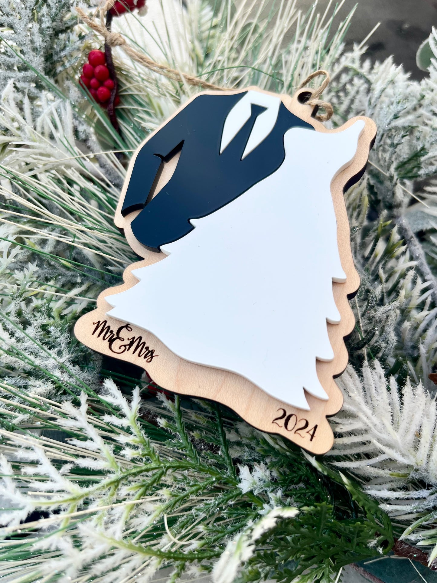 BRIDE & GROOM MR & MRS ORNAMENT