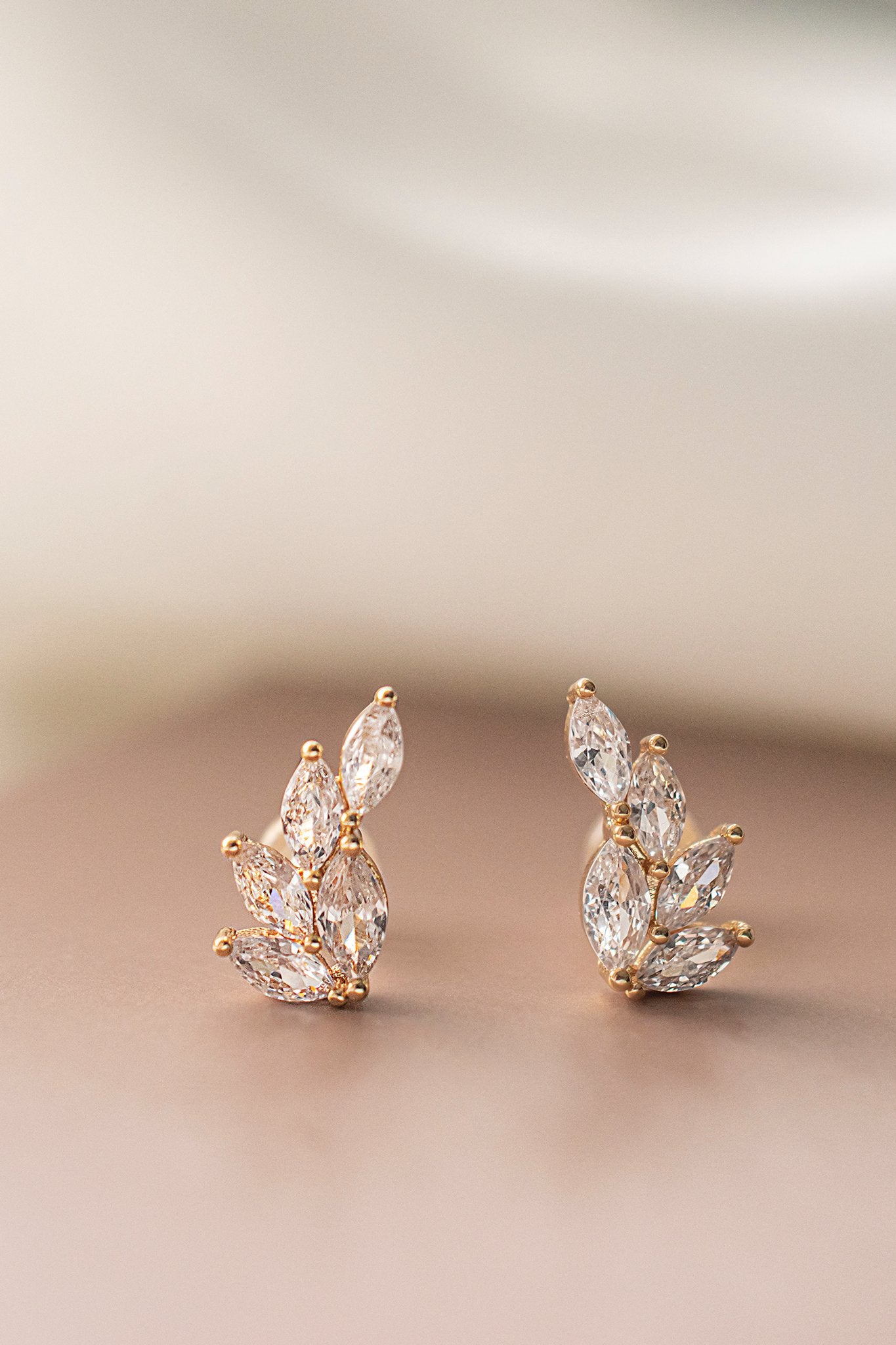 CRJ-010-Mae Studs - 1