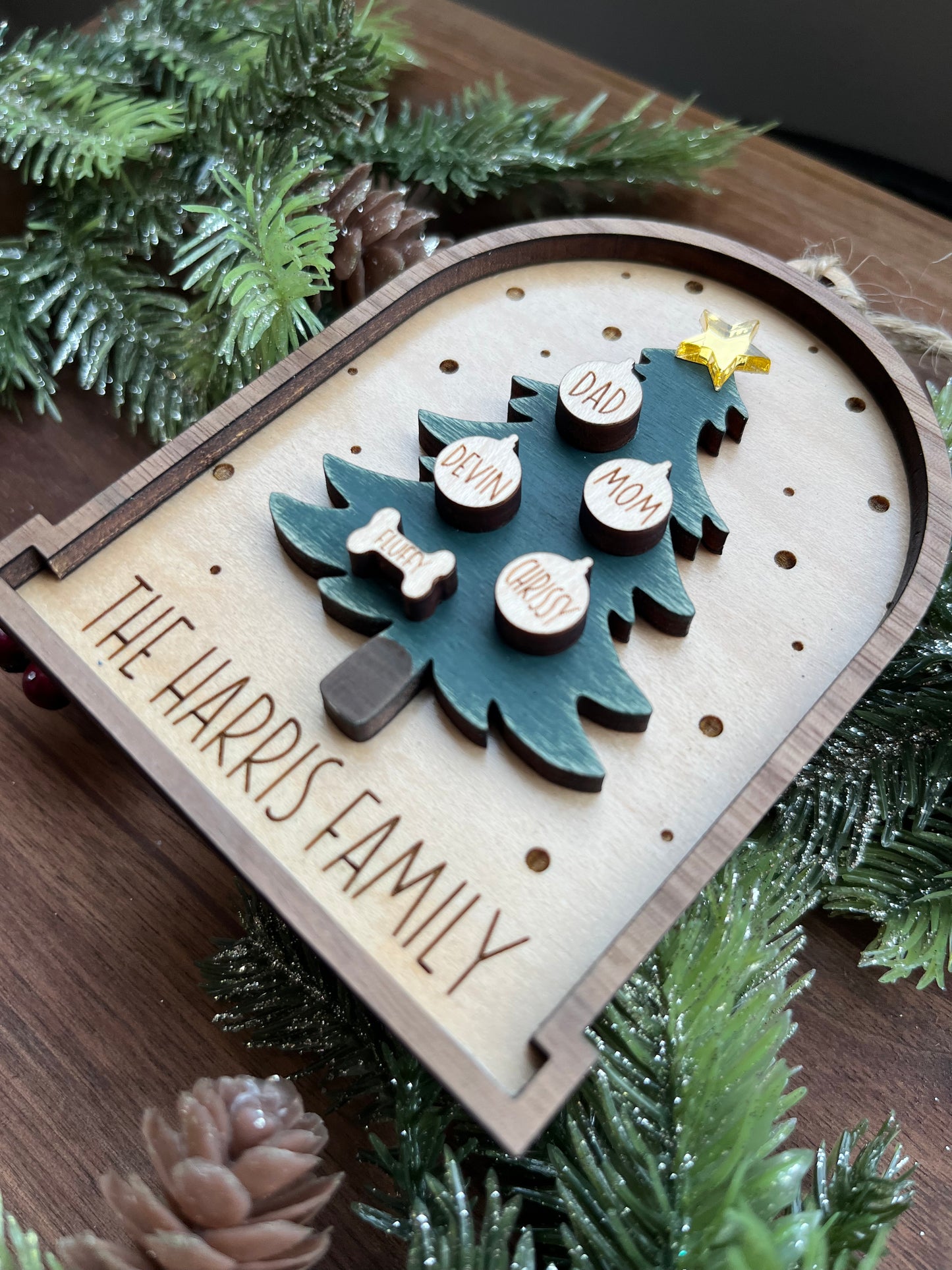 FAMILY CHRISTMAS TREE ORNAMENT