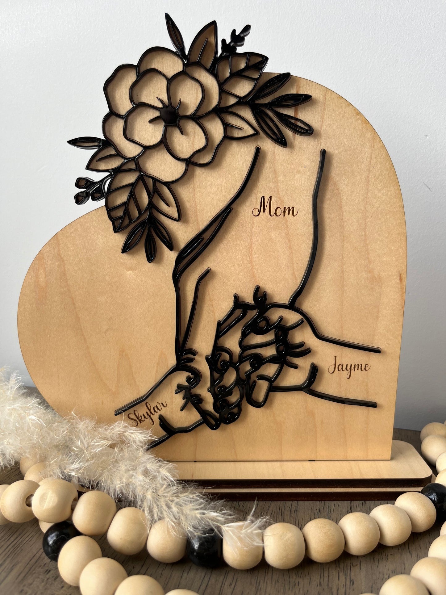 MOM & KIDS HAND SIGN - MOTHER'S DAY