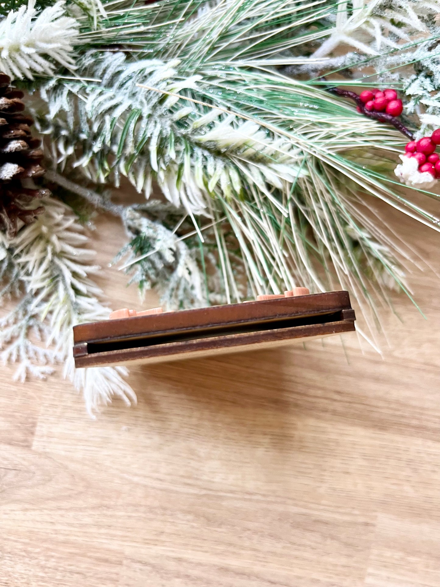 SOME PEOPLE ARE WORTH MELTING FOR MAGNET