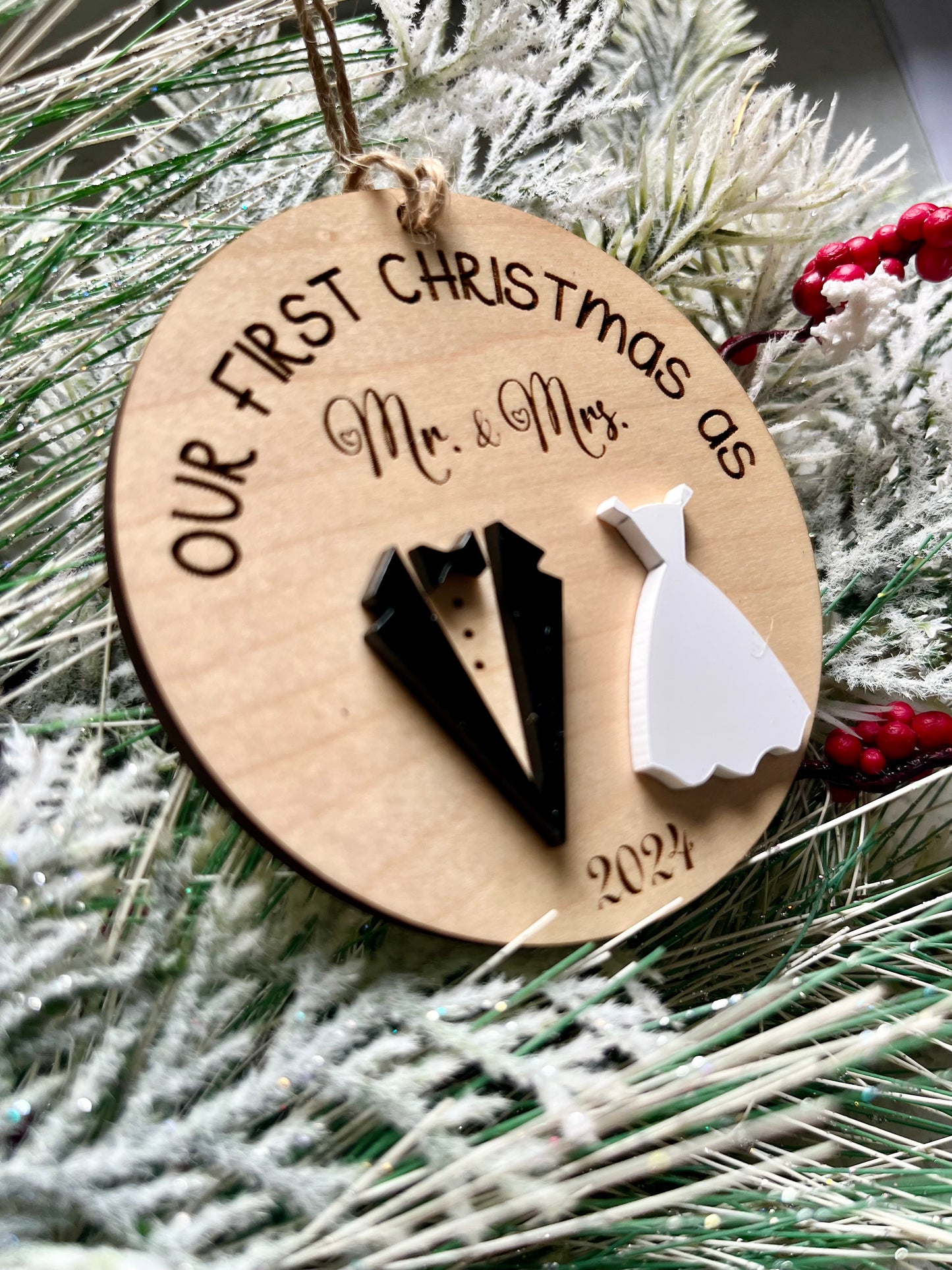 MR & MRS ORNAMENT