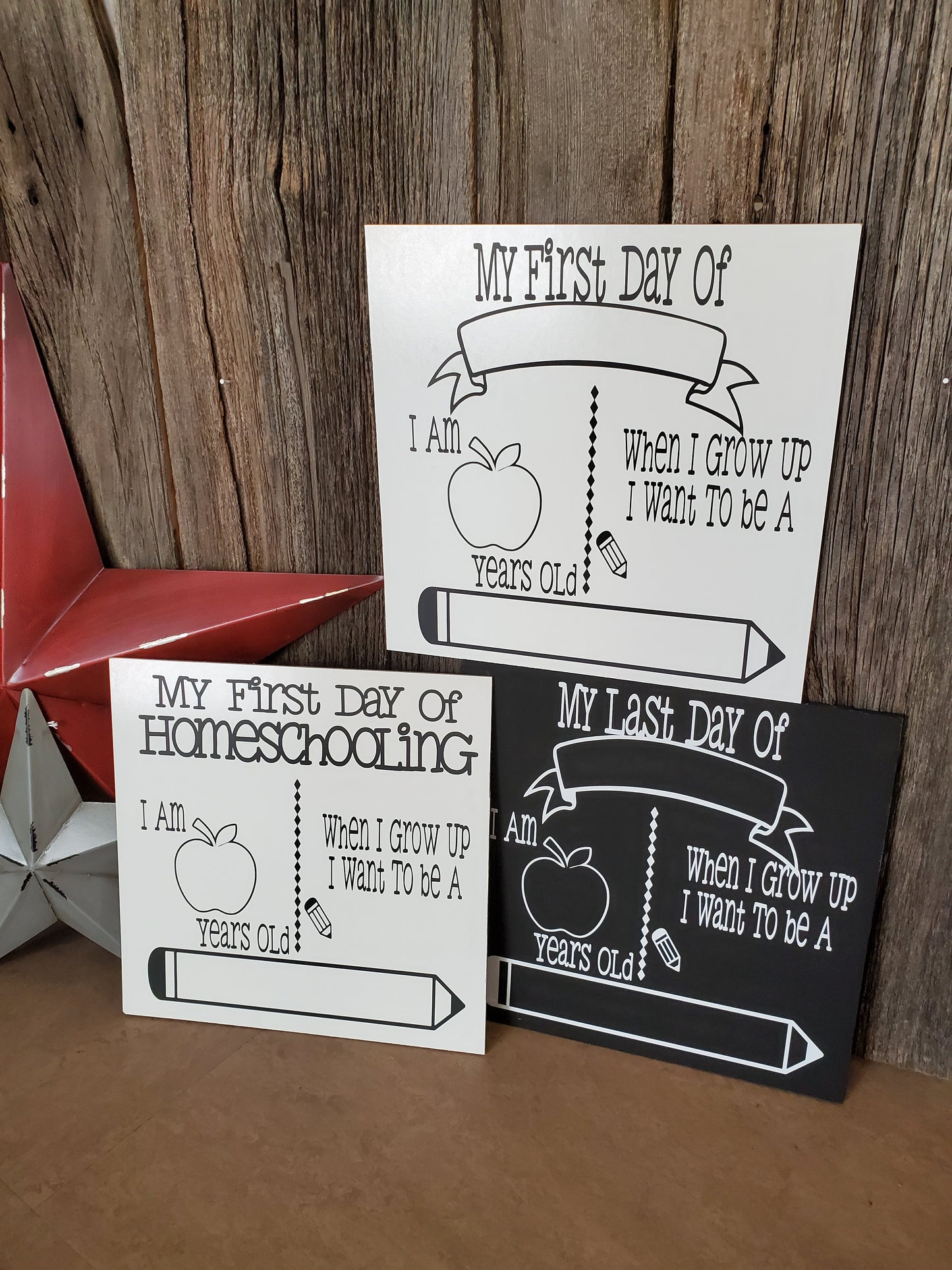 FIRST & LAST DAY OF SCHOOL SIGNS - CHALKBOARD / WHITEBOARD