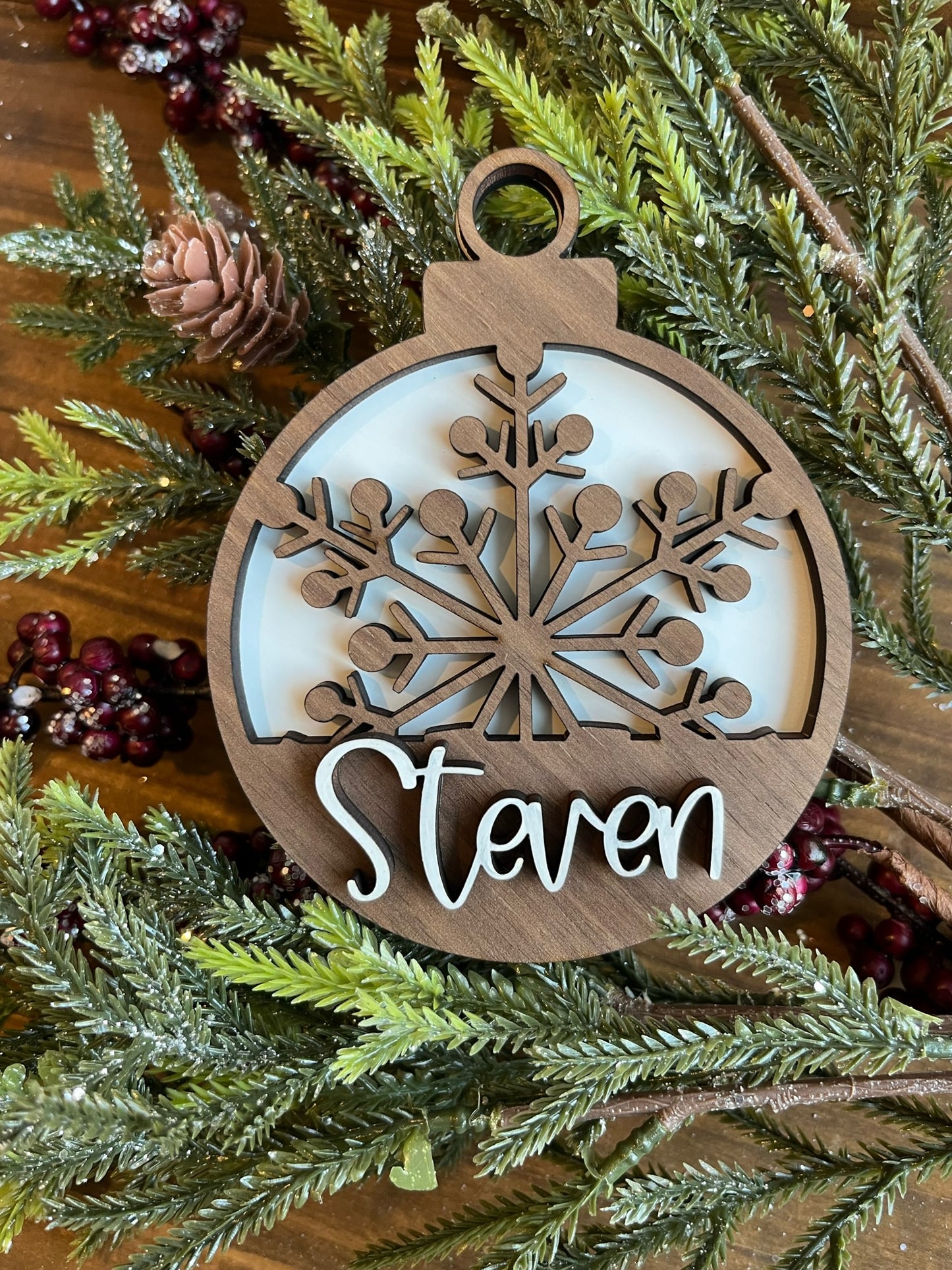 SNOWFLAKE NAME ORNAMENT