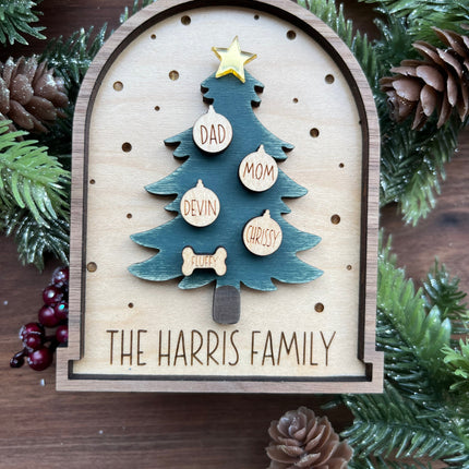 FAMILY CHRISTMAS TREE ORNAMENT