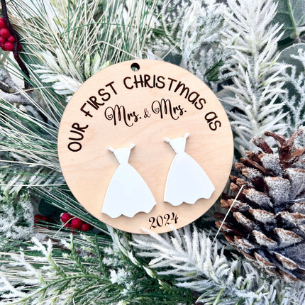 MR & MRS ORNAMENT