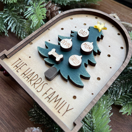 FAMILY CHRISTMAS TREE ORNAMENT