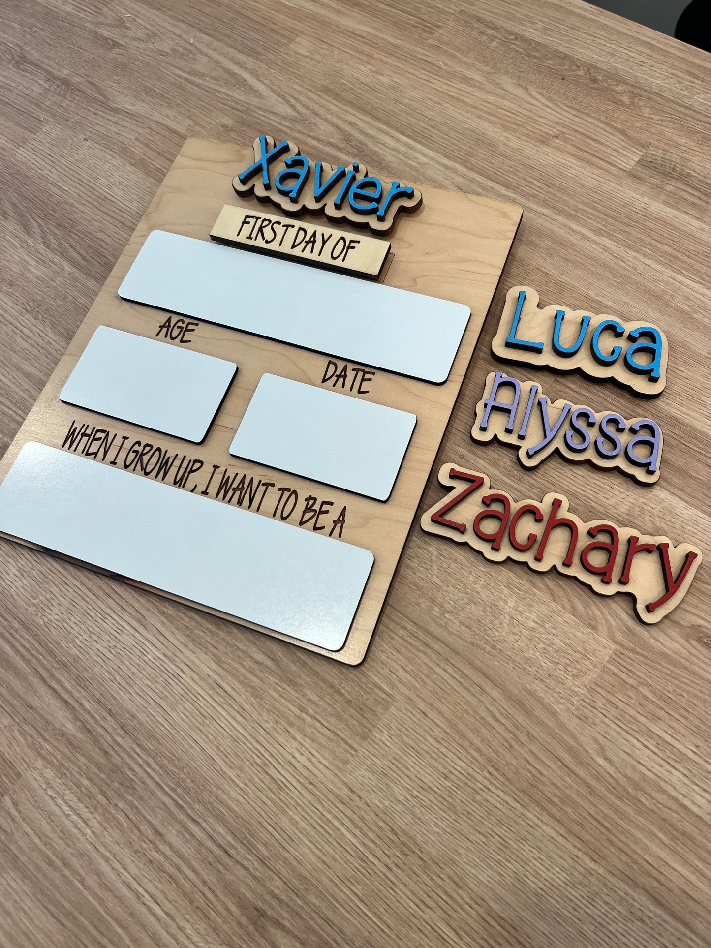 FIRST DAY OF SCHOOL SIGN (INTERCHANGEABLE)