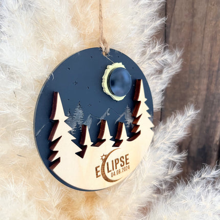 ECLIPSE ORNAMENT
