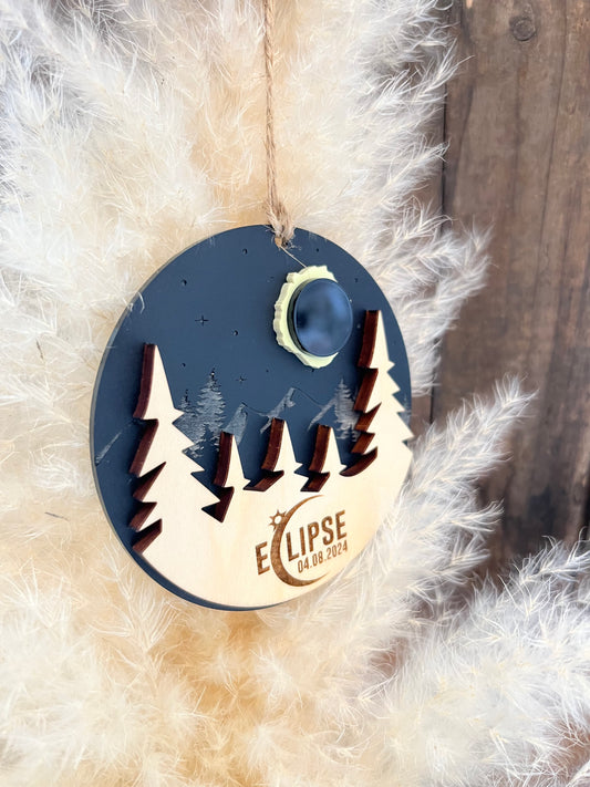 ECLIPSE ORNAMENT