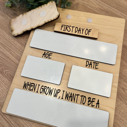FIRST + LAST DAY OF SCHOOL SIGN