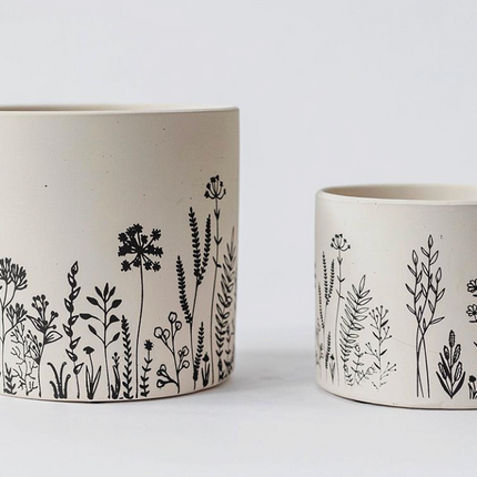 WILD FLOWERS TERRACOTTA POT / F369
