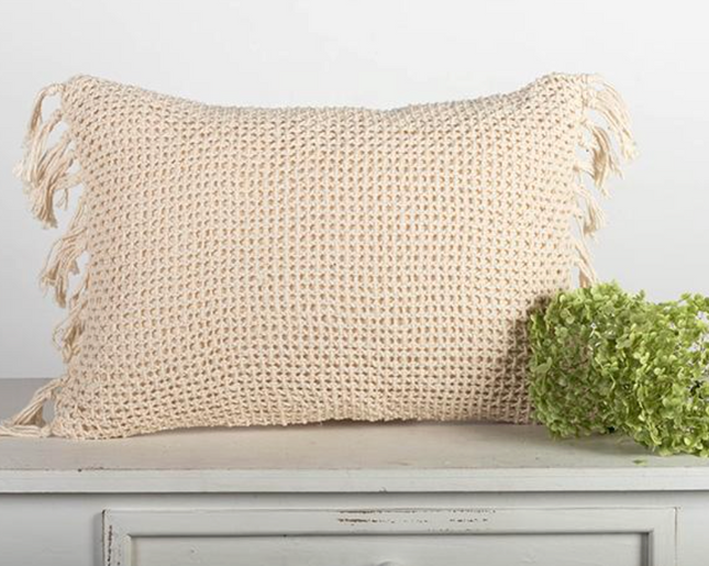 KNITTED PILLOW / F063