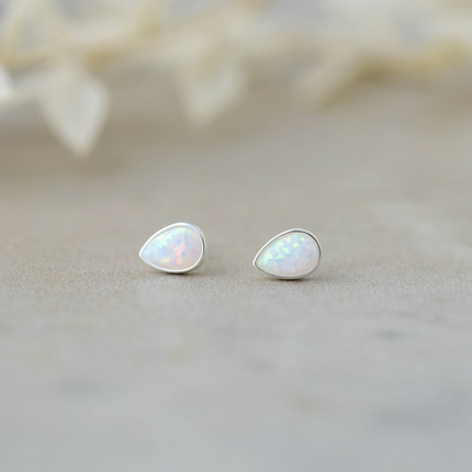 ICY RAIN STUDS