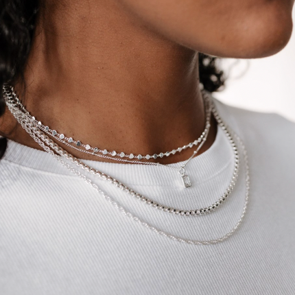 ROW OF HEARTS NECKLACE