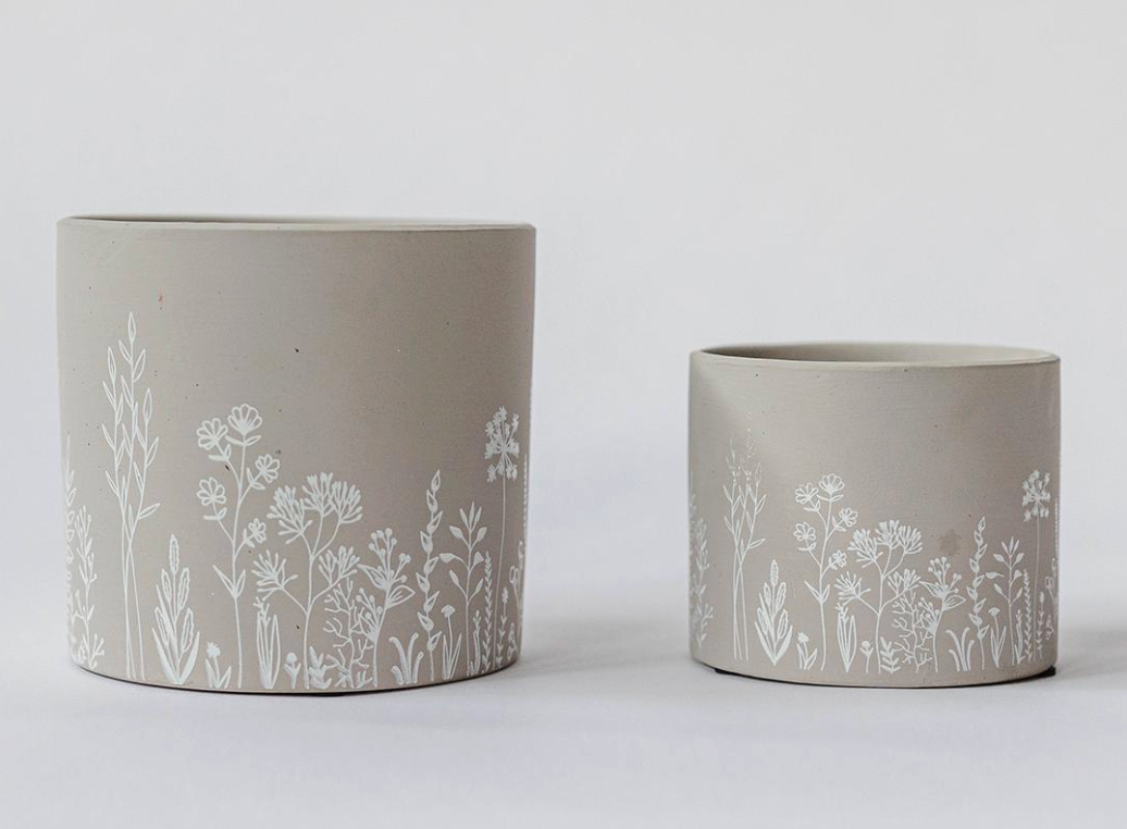 WILD FLOWERS TERRACOTTA POT / F369