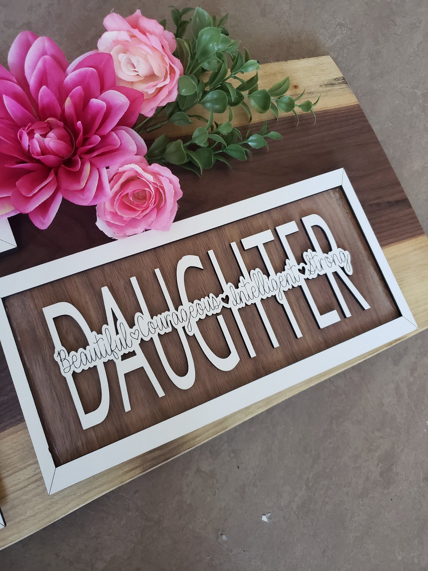 LAYERED MOTHER'S DAY SIGNS