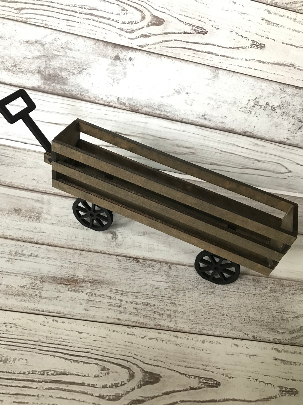 FALL HARVEST INTERCHANGEABLE WAGON DIY