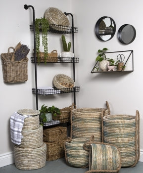 WOOD & METAL TRIANGLE SHELF / B8850 *