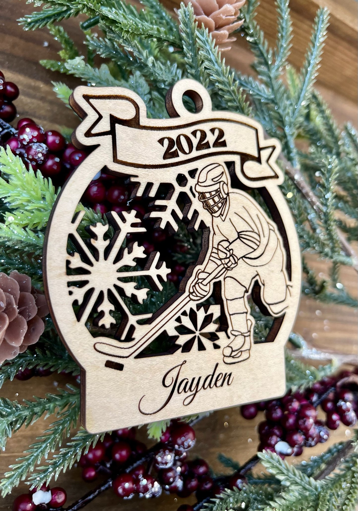 PERSONALIZED HOCKEY PLAYER ORNAMENT