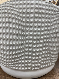PATTERNED CEMENT FLOWER POT / S69