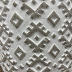 2.White Geometric