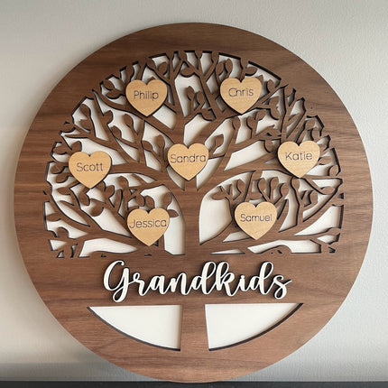 CIRCULAR GRANDKIDS TREE