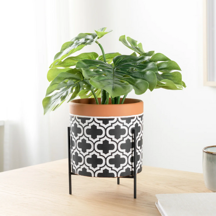 BLACK ARABESQUE POT ON STAND / TT904168 *