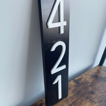 HOUSE NUMBER SIGN